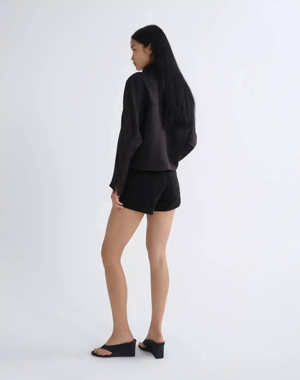 Low Rise Parker Short (Weightless) in Phase