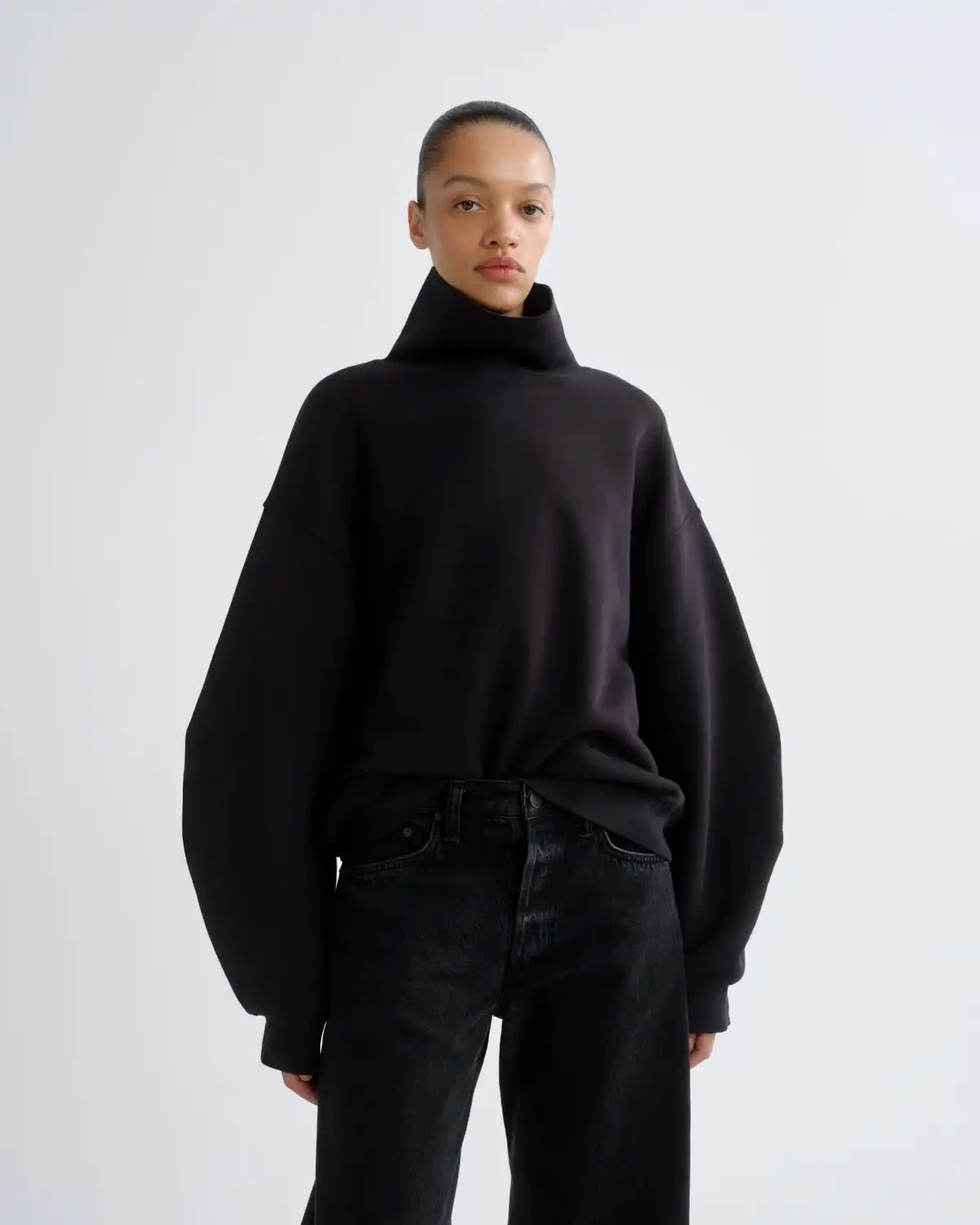 Jenning Sweatshirt in Washed Black