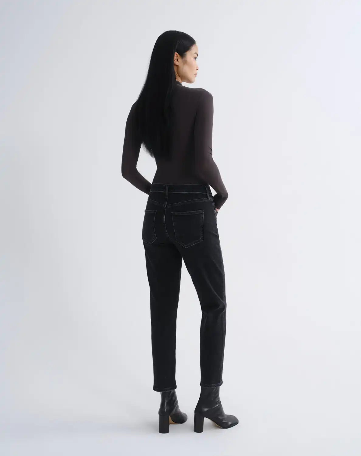 Riley High Rise Straight Crop (Stretch) in Panoramic