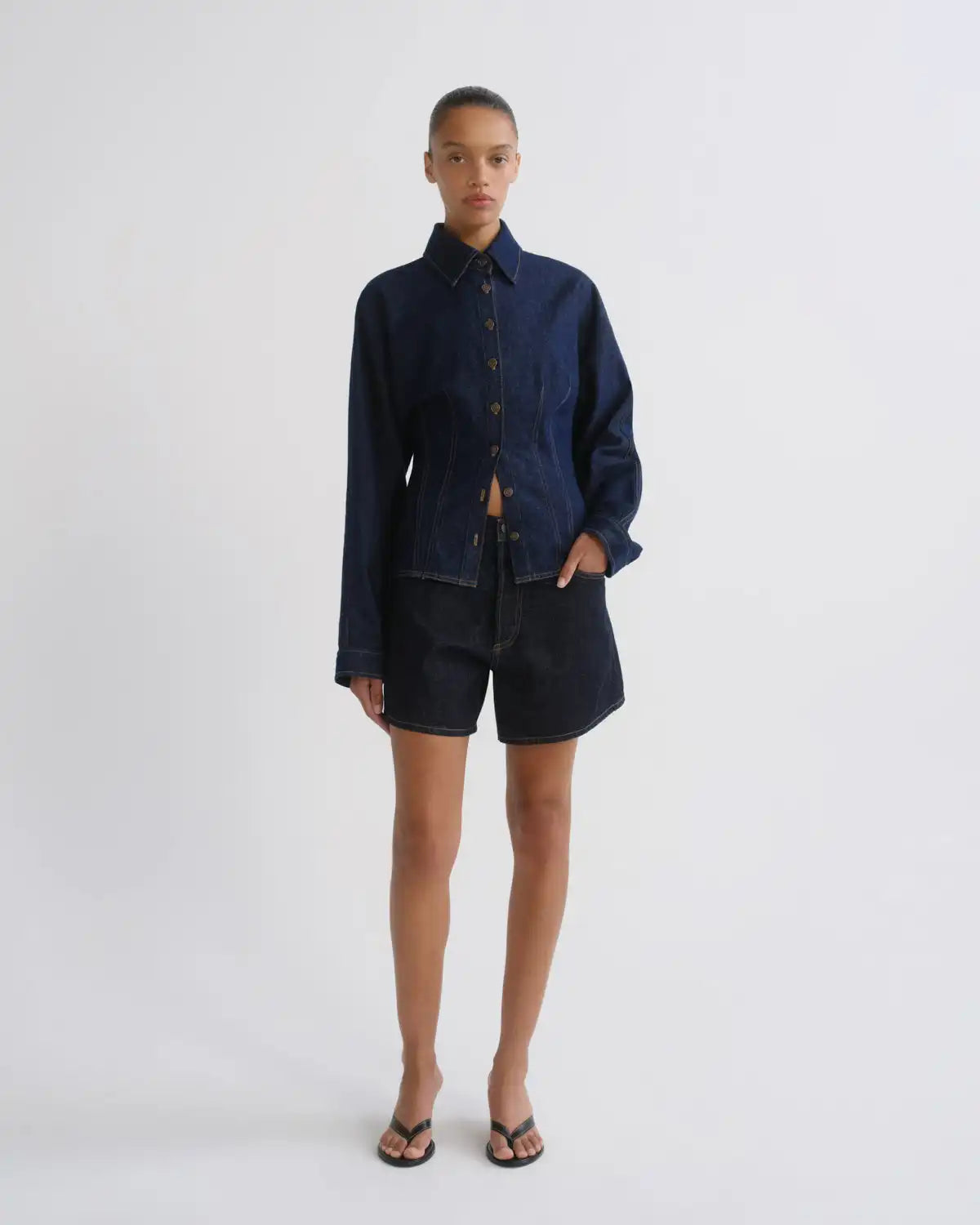 Leith Short (Weightless) in Rinse