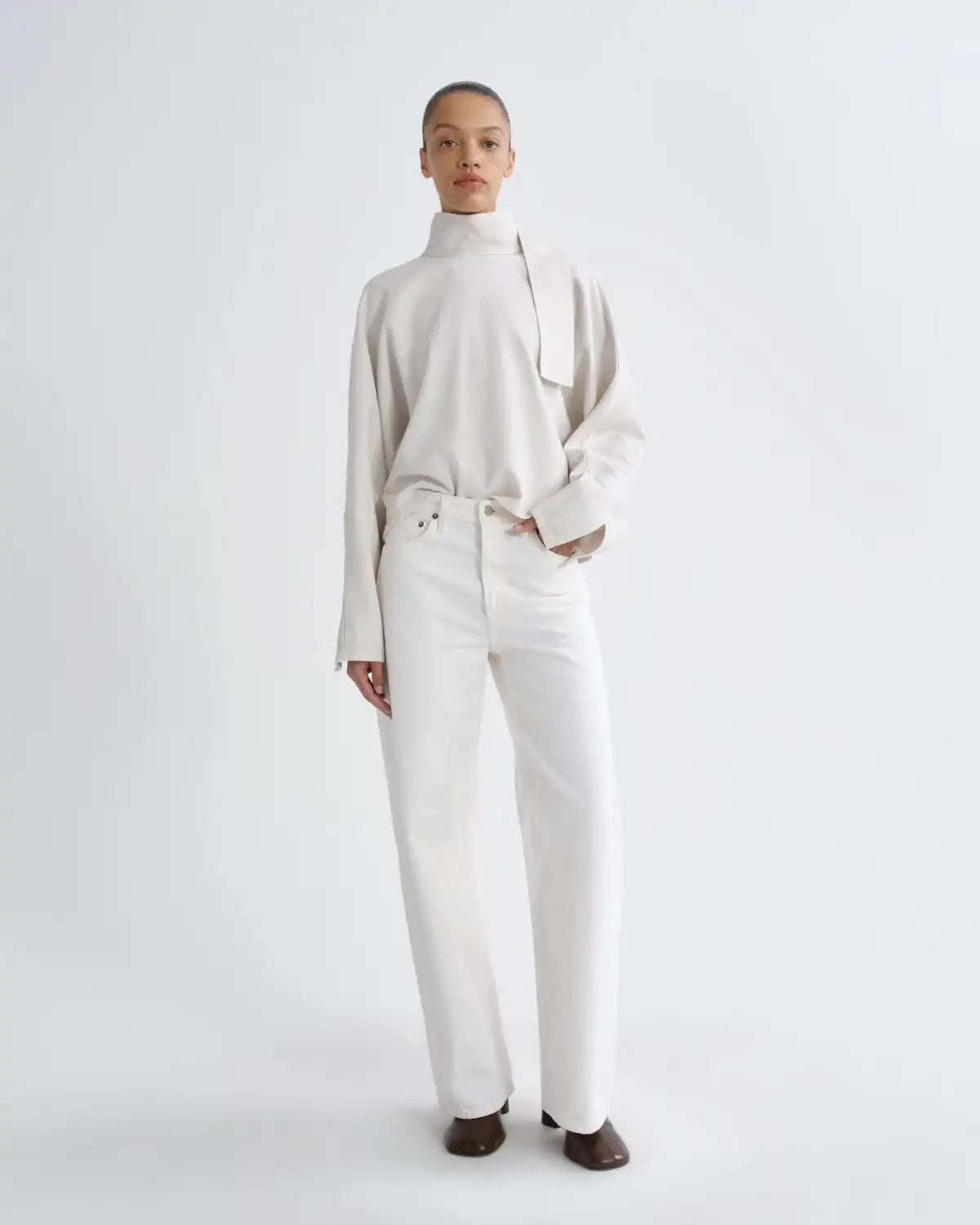 Arc Jean 32" in Chalk White