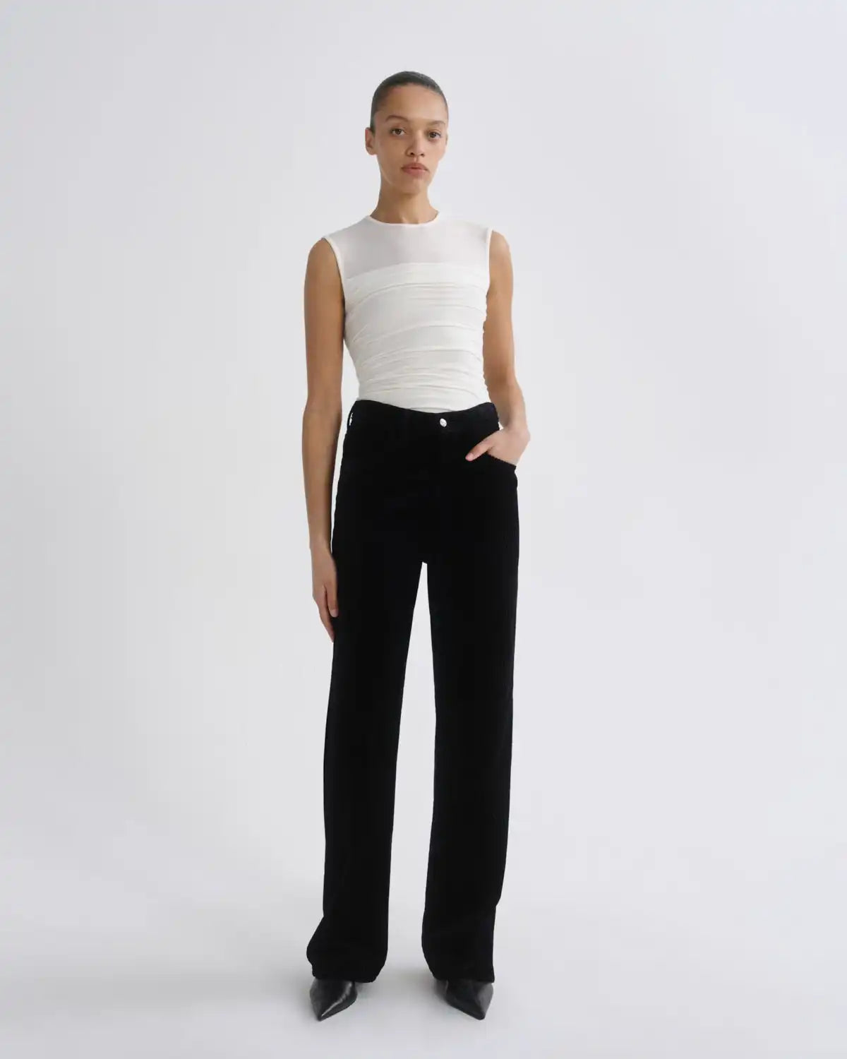 Vintage Loose (Corduroy) in Obscura