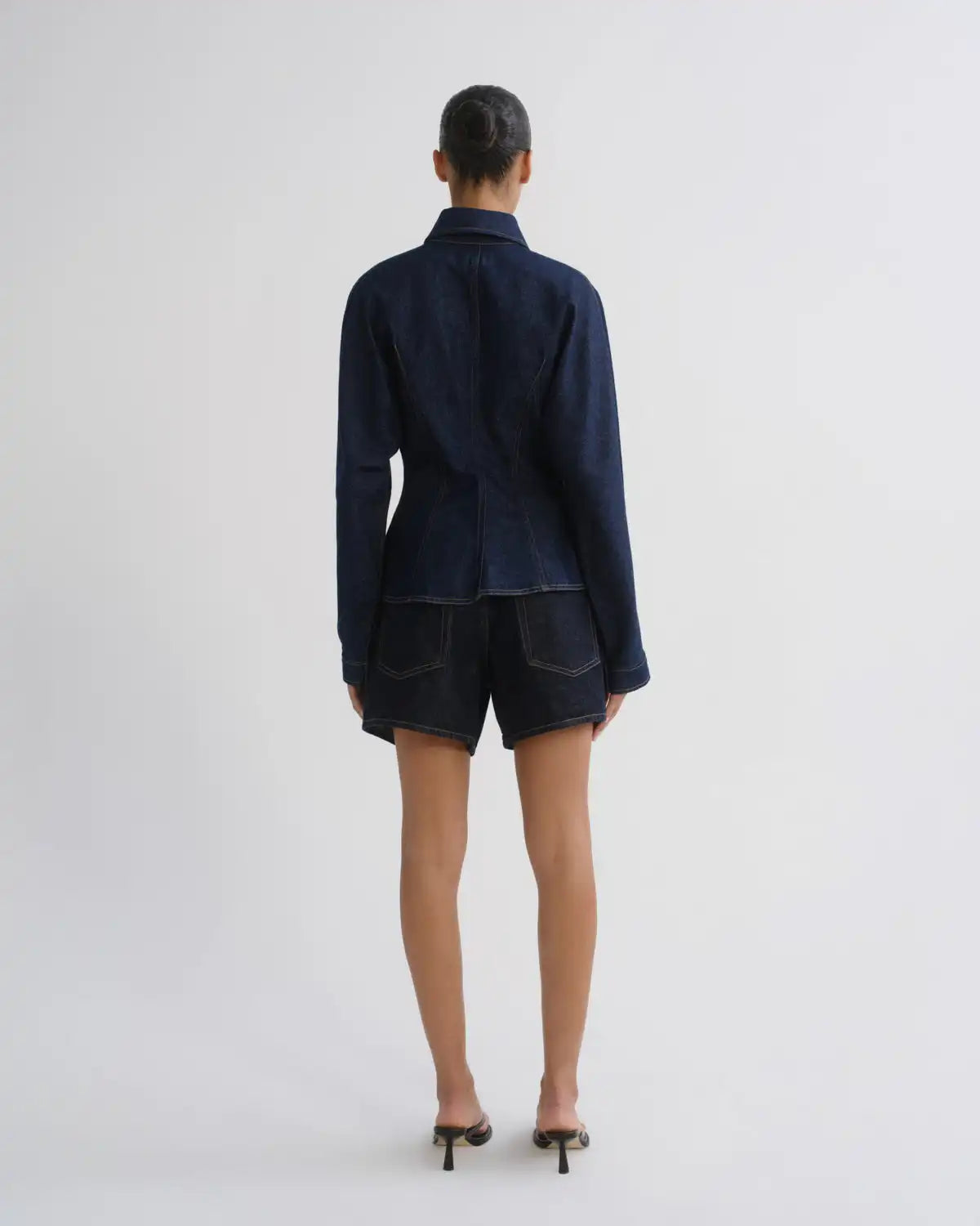 Leith Short (Weightless) in Rinse