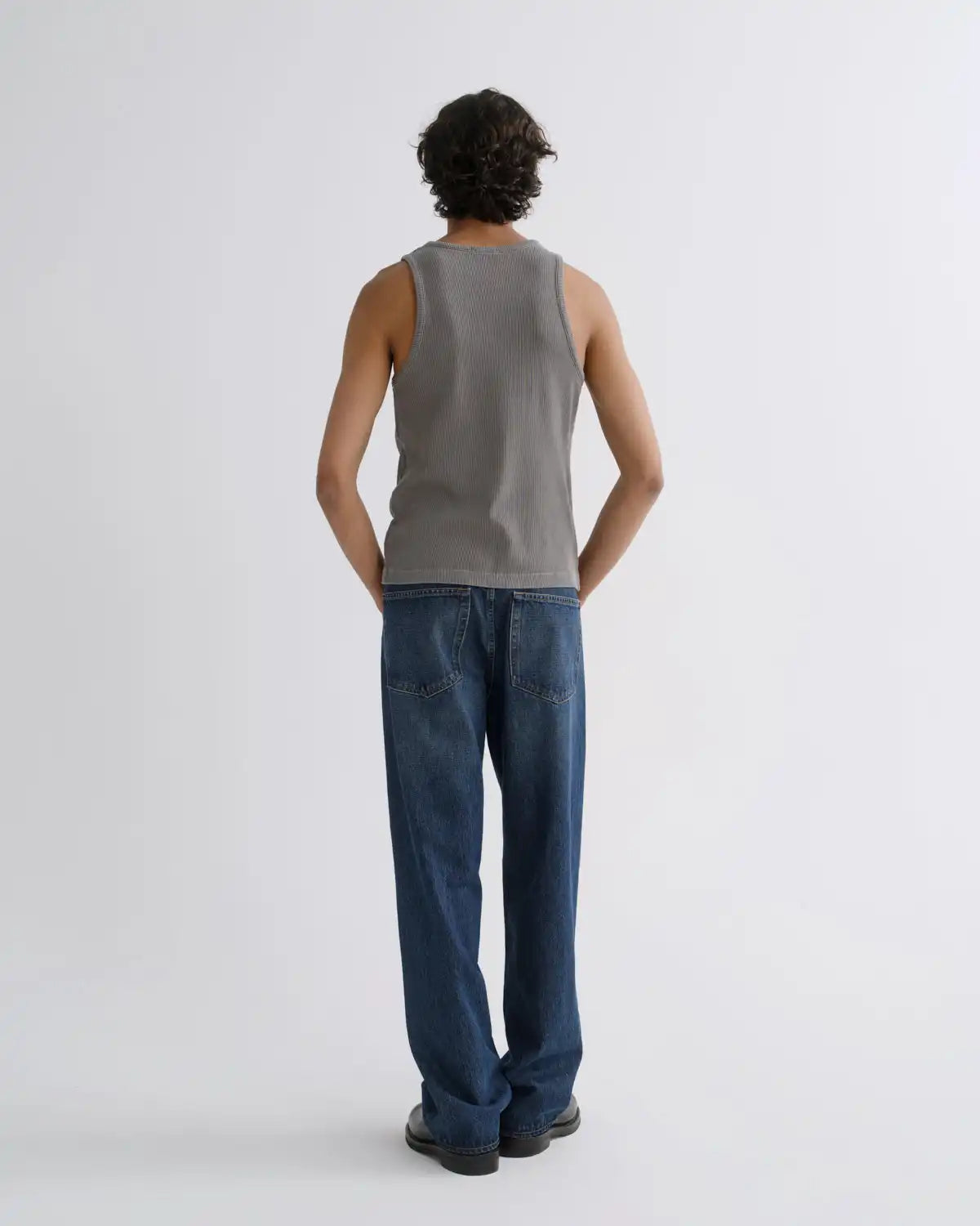 Viggo Tank in Pewter
