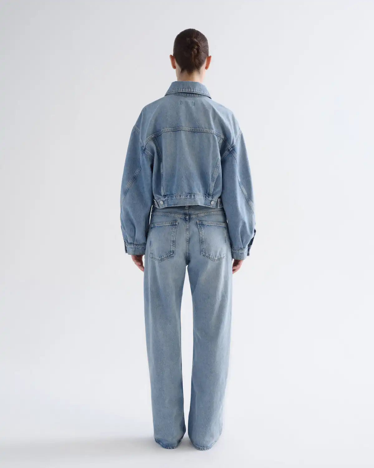 Palmer Jacket (Weightless) in Space