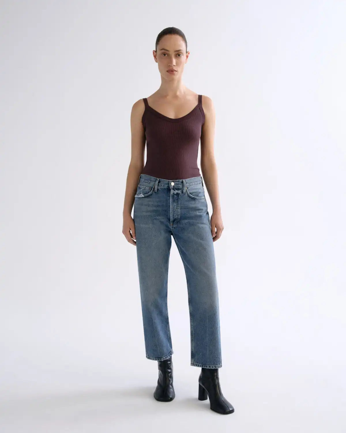 90's Crop Mid Rise Straight in Hooked