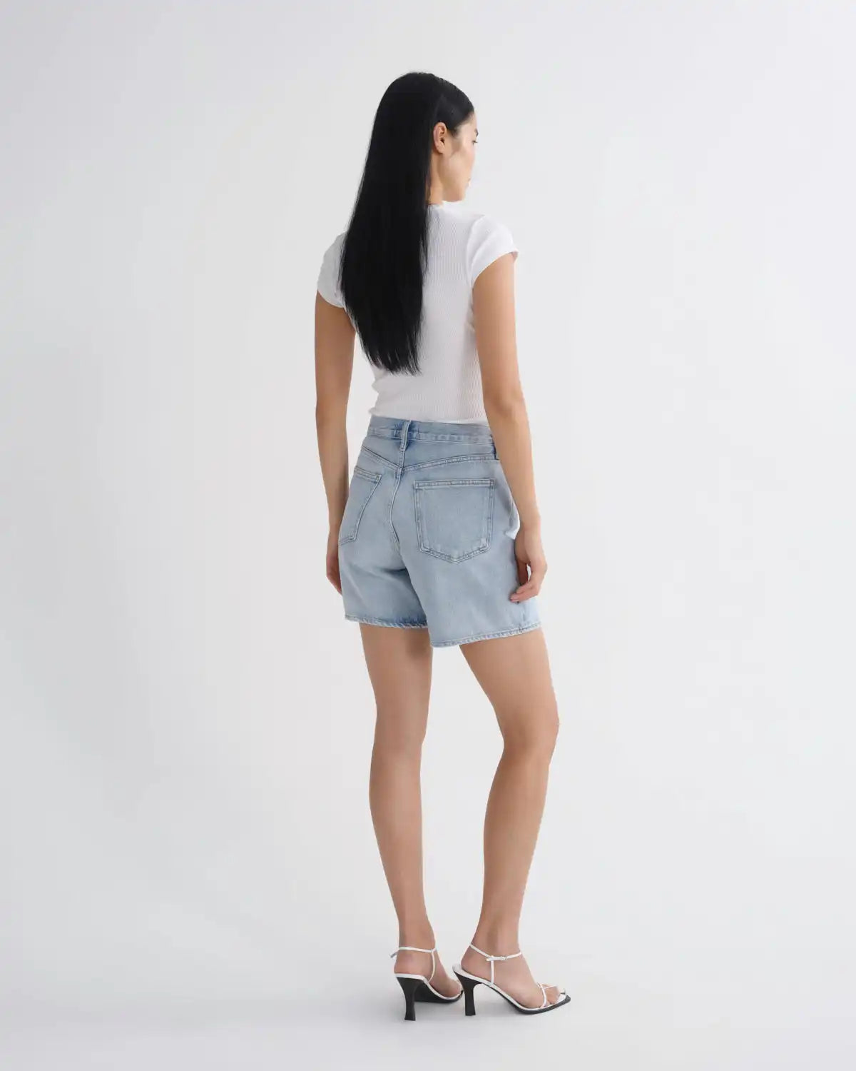 Dame Short in Convert