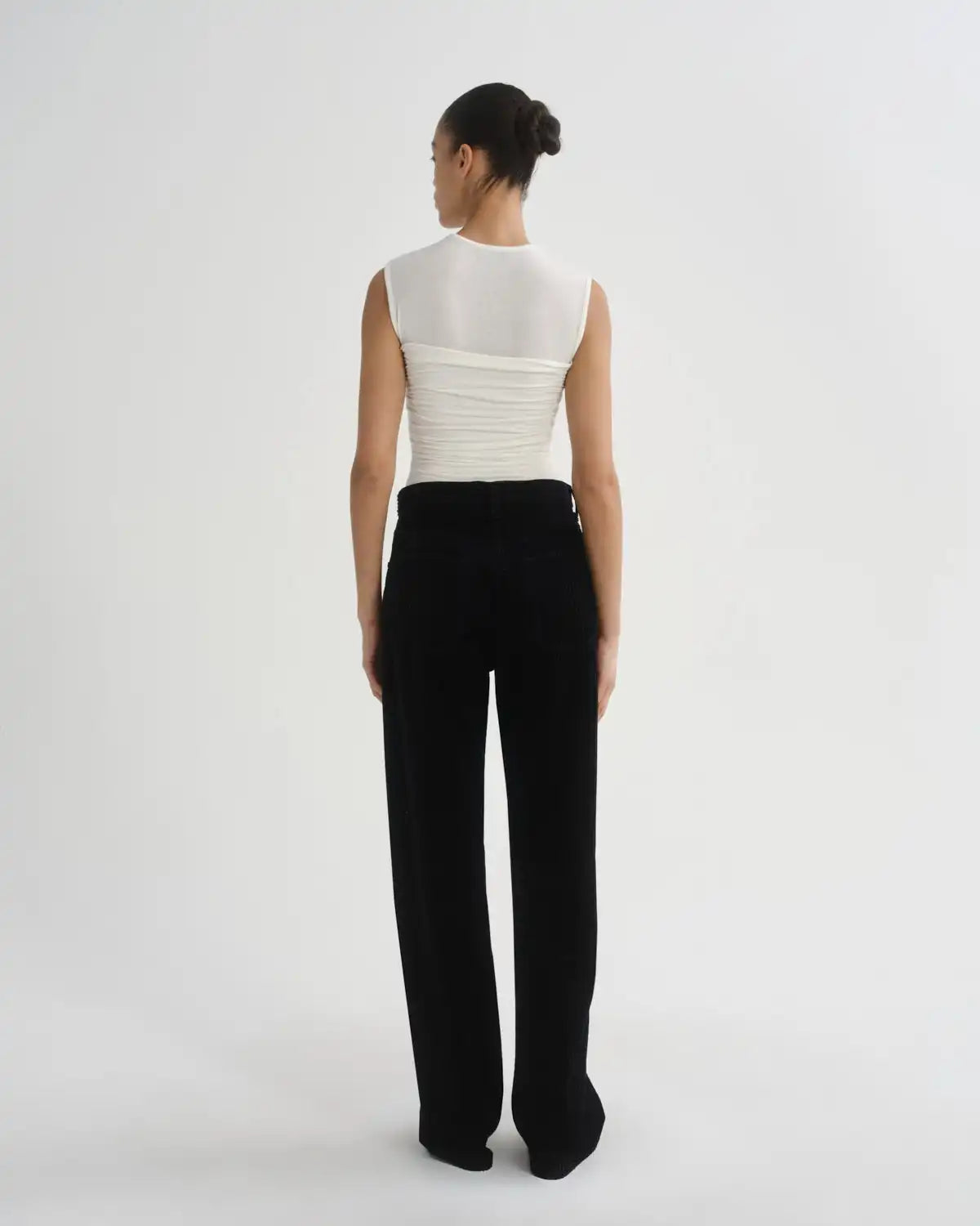 Vintage Loose (Corduroy) in Obscura
