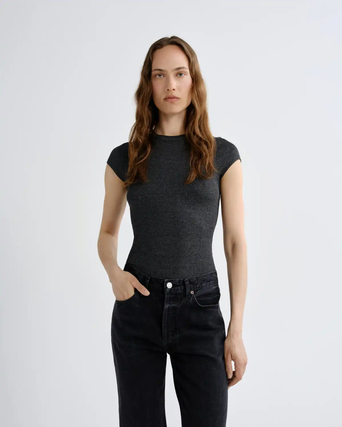 Edison Tee in Charcoal Heather