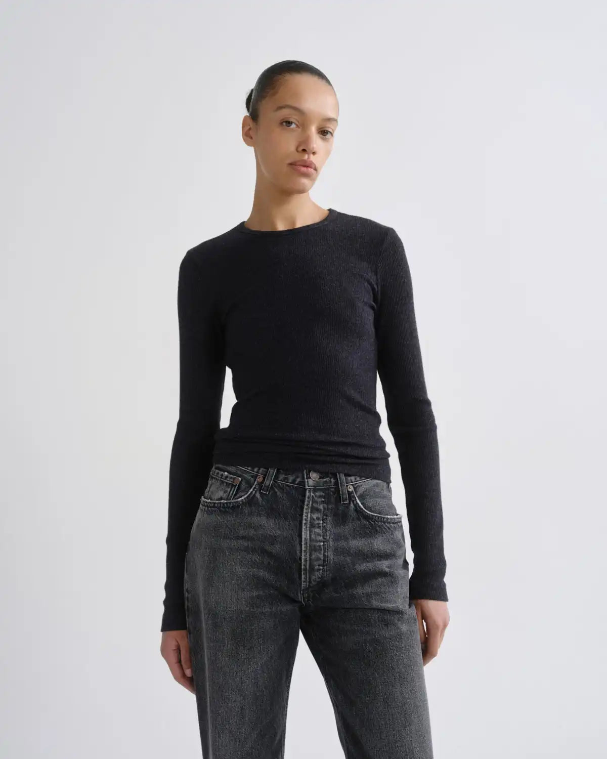 Delphi Slim Tee in Obscura