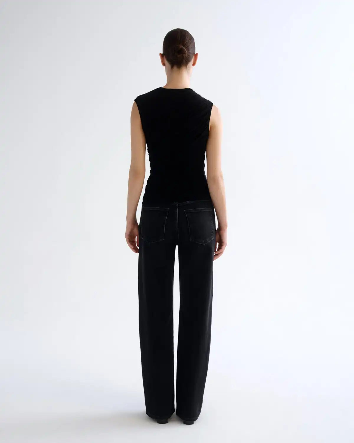 Harper Straight Jean (Weightless Stretch) in Hush
