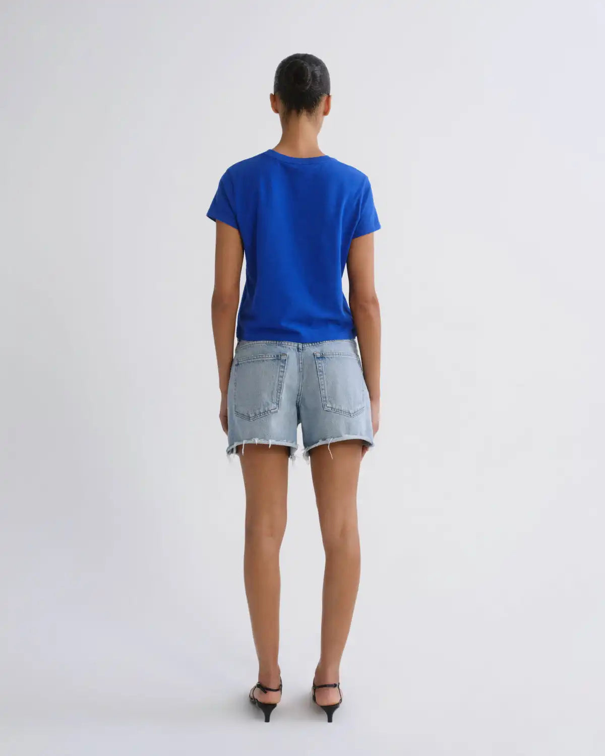 Nye Short in Post