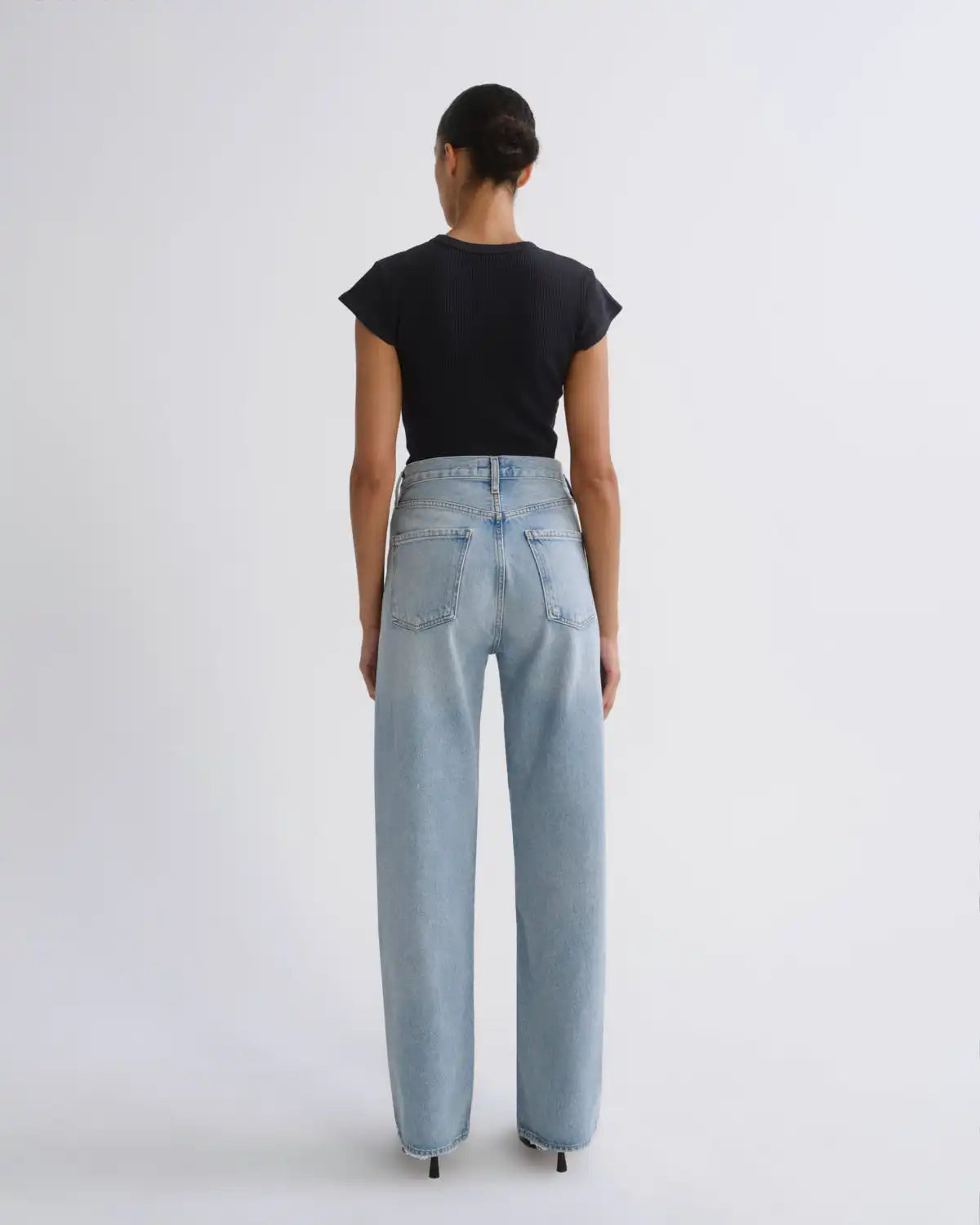 Ren Jean 32" in Orten
