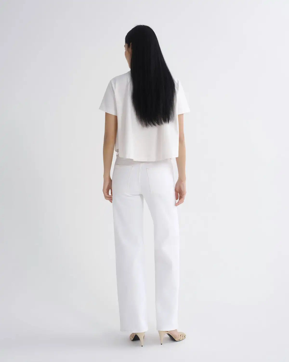 Harper Straight Jean (Comfort Stretch) in White Wash