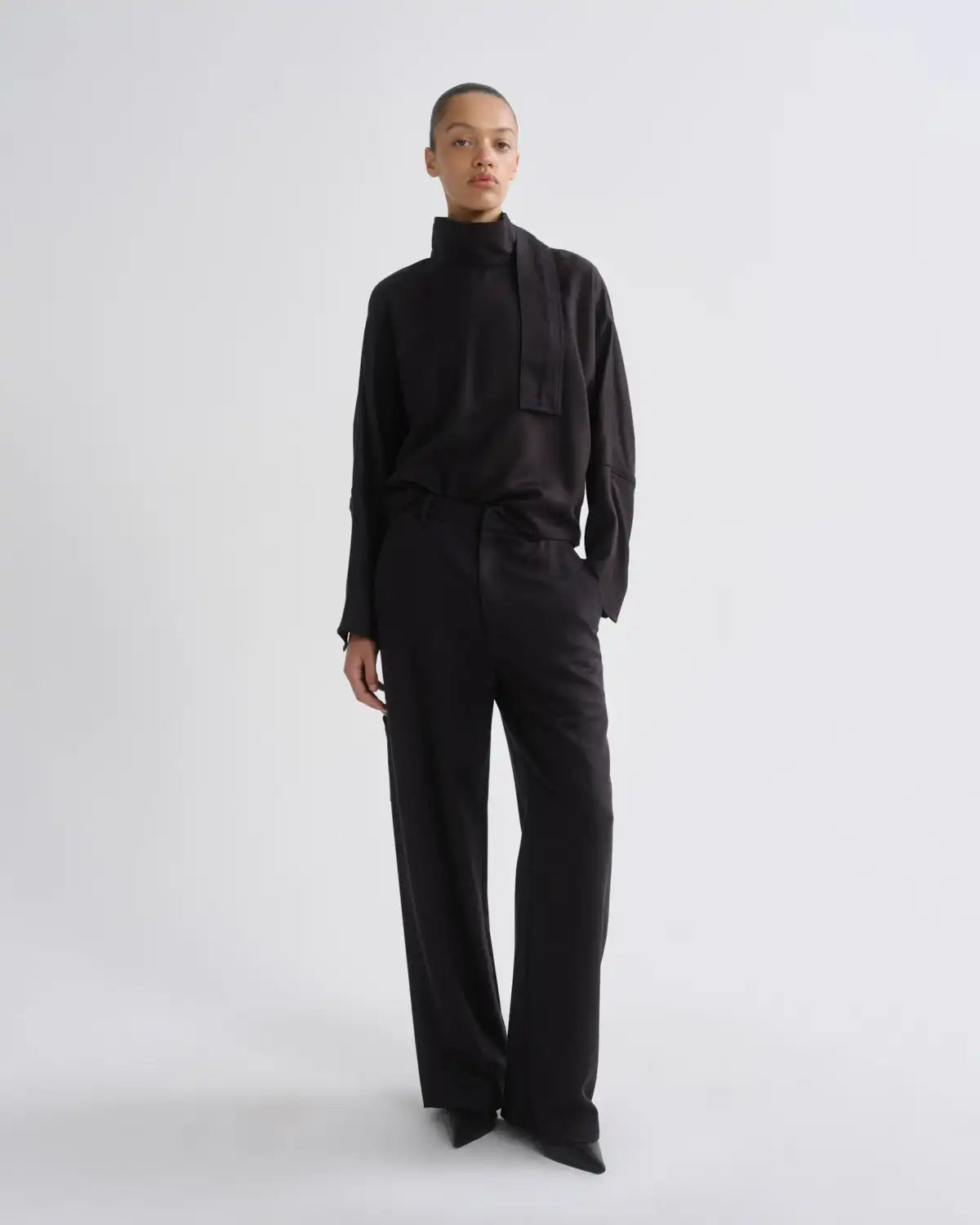 Lyndon Pant in Charcoal